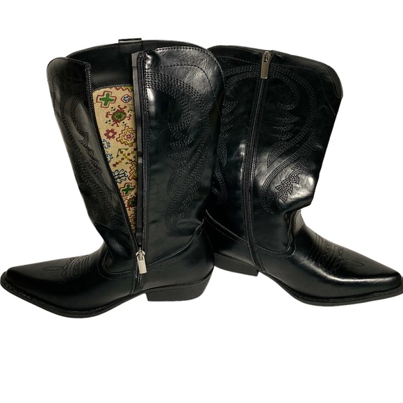 cloudwalkers Shoes - Cloudwalker Cowboy Black Boots By Avenue Size 7 Wide